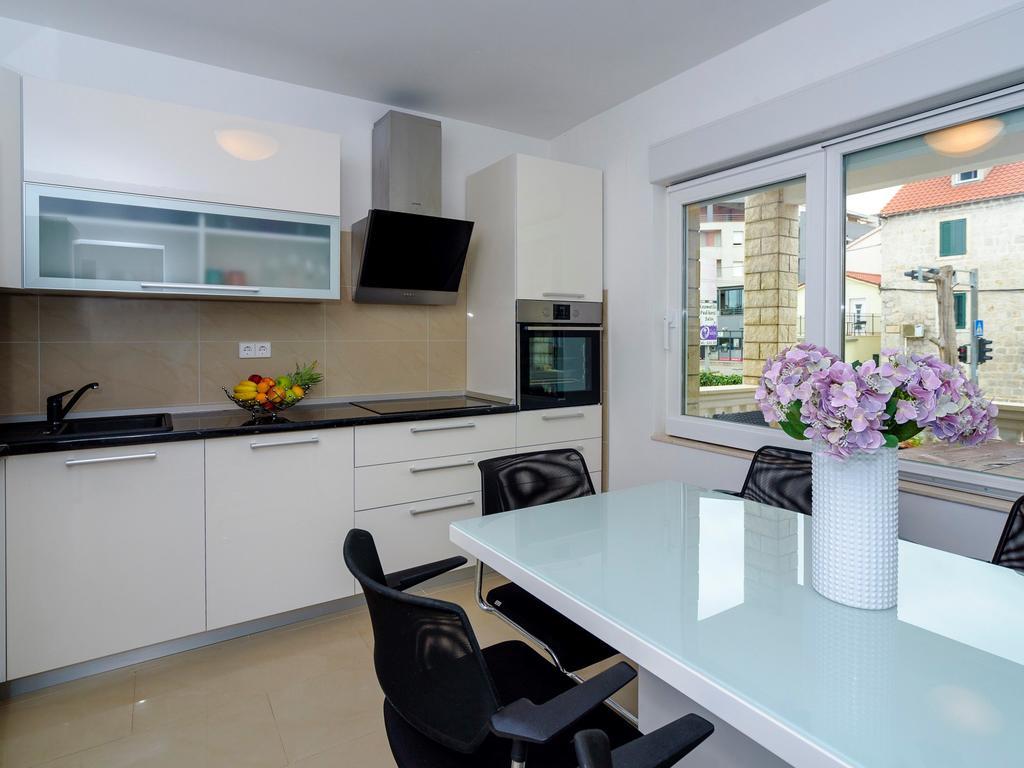 Apartments Villa Castello Kaštela المظهر الخارجي الصورة