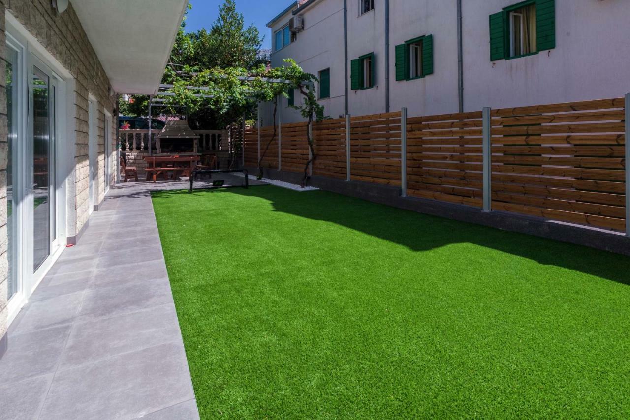 Apartments Villa Castello Kaštela المظهر الخارجي الصورة