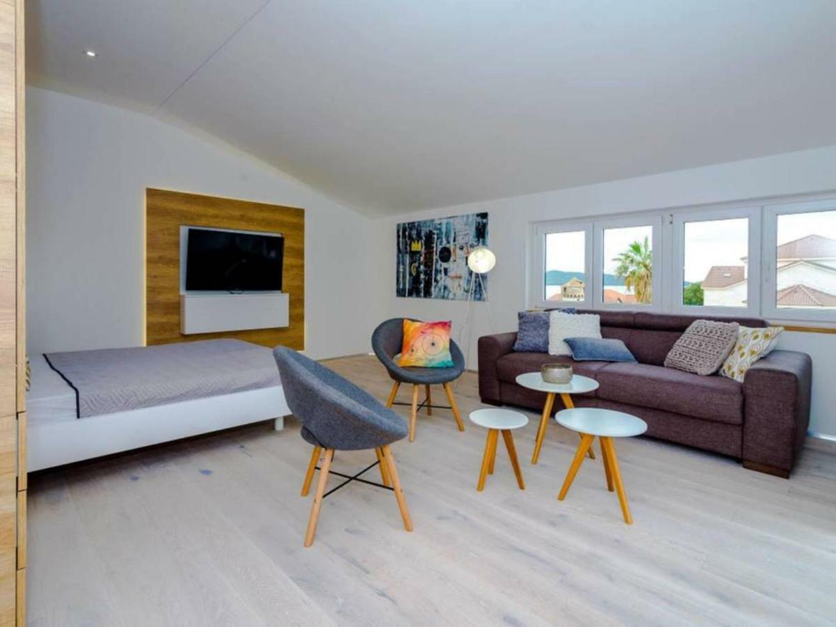 Apartments Villa Castello Kaštela المظهر الخارجي الصورة