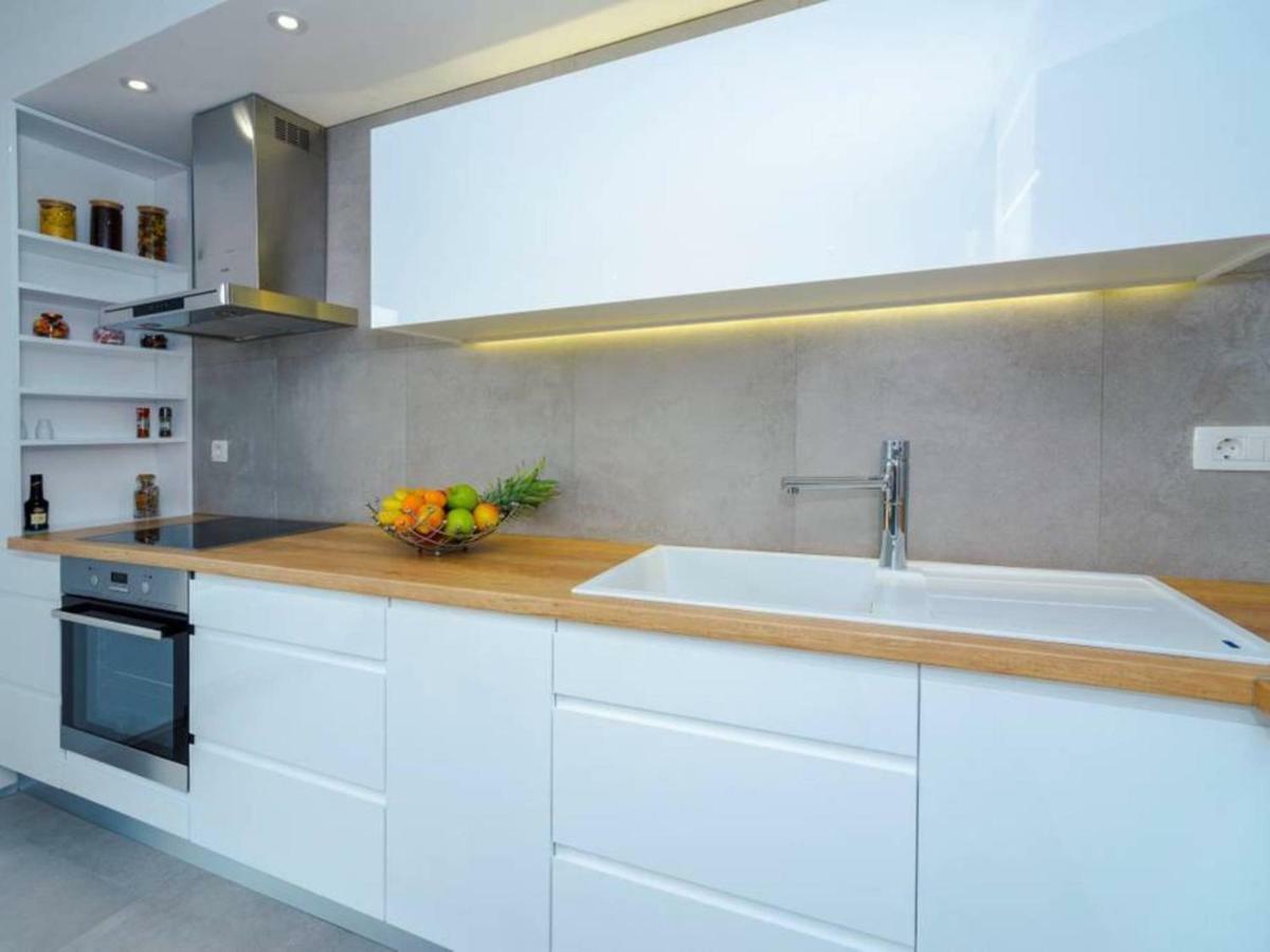 Apartments Villa Castello Kaštela المظهر الخارجي الصورة